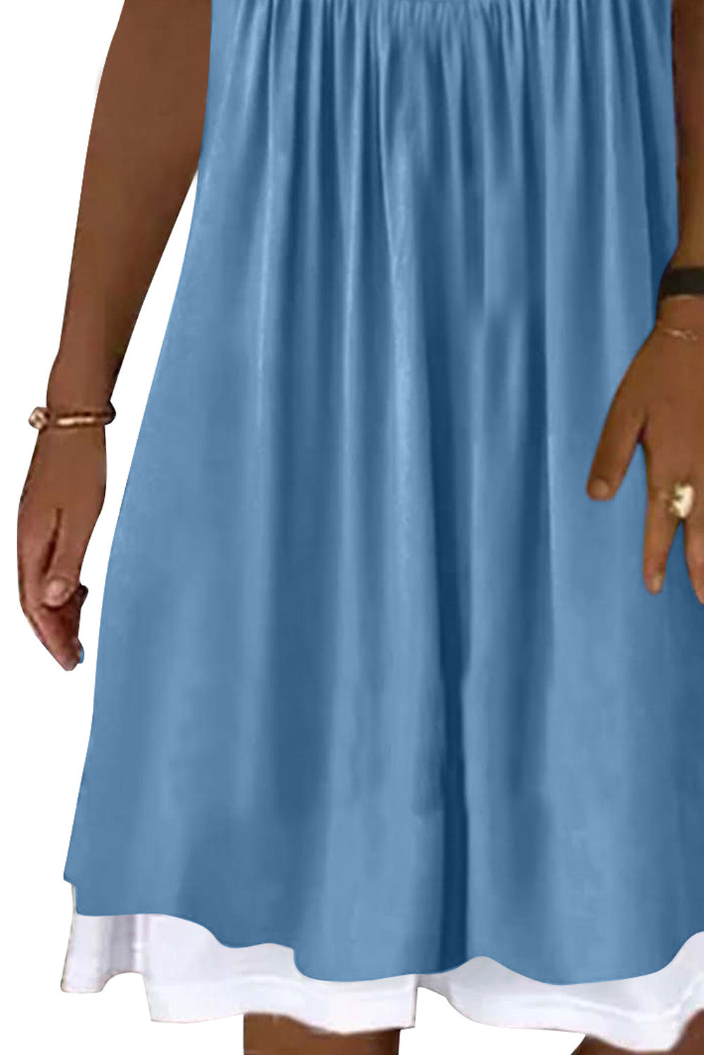 Mini-robe sans manches en deux pièces à volants 