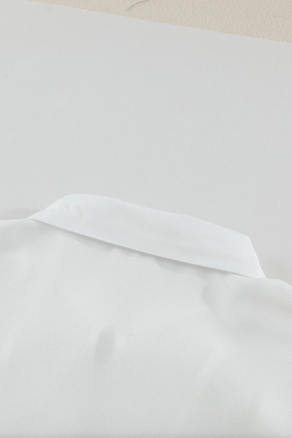 Chemise boutonnée à épissure de dentelle