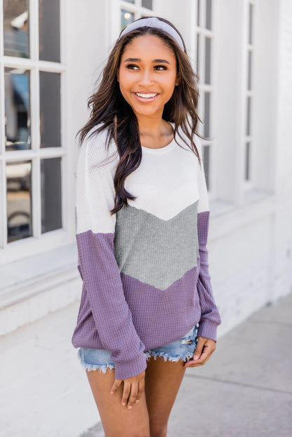 Sweat-shirt à motif gaufré à chevrons et blocs de couleurs 