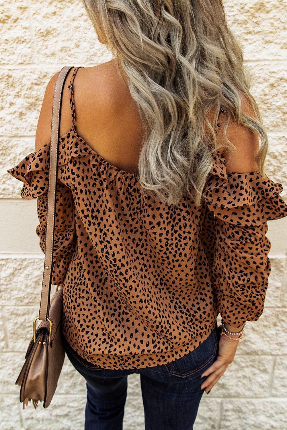 Haut à manches longues et volants à bretelles spaghetti