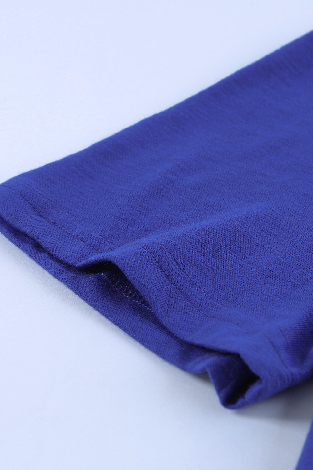 Camiseta mixta de algodón con cuello redondo y agujeros