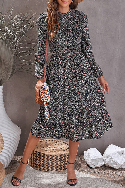 Robe fleurie à volants et manches lanternes 