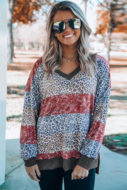 Top de bloque de color de leopardo con cuello en V y manga con hombros caídos