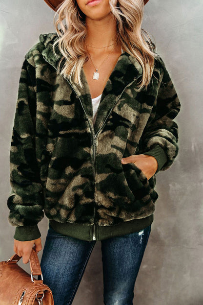 Manteau polaire à capuche et poches zippées à imprimé camouflage 