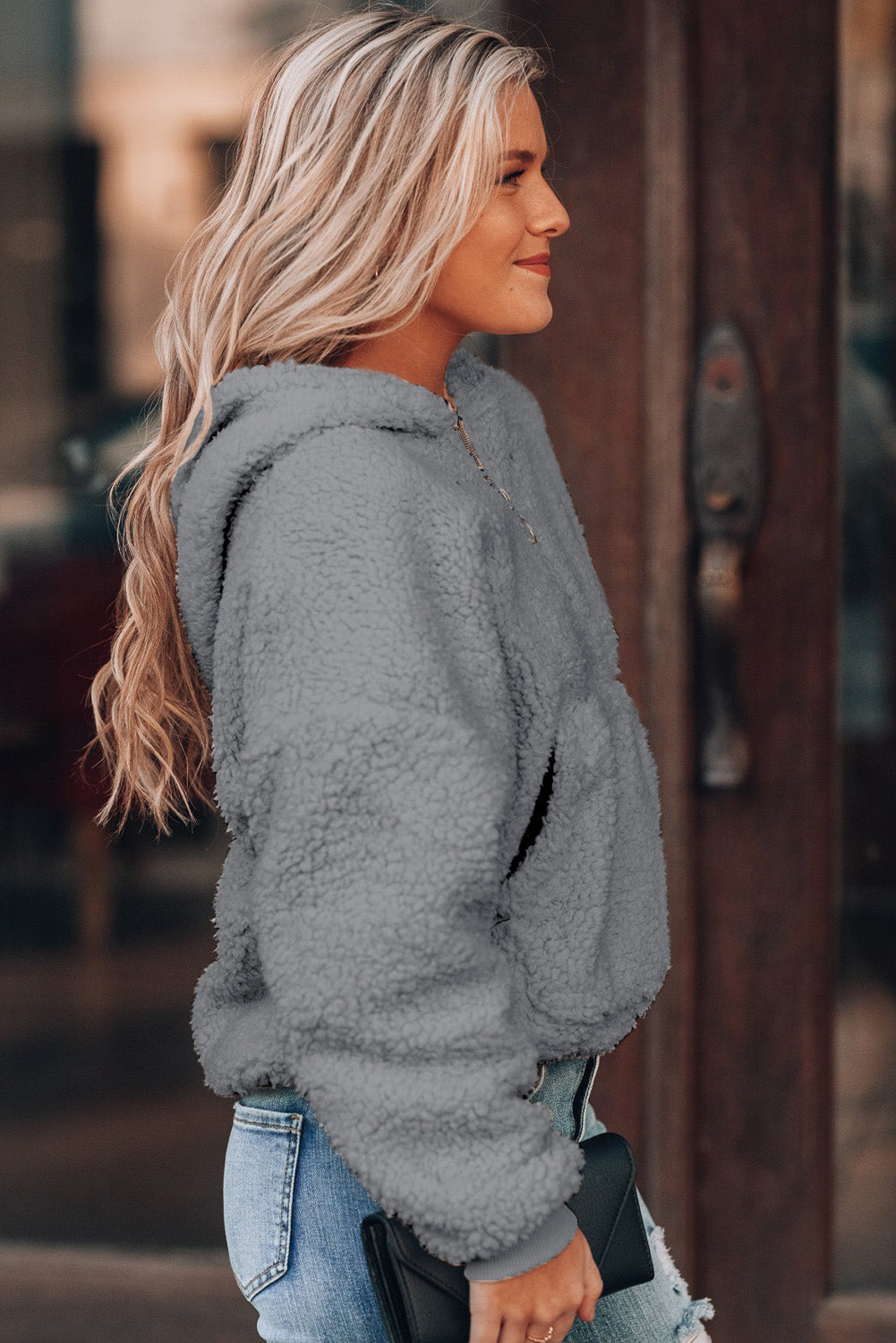 Sweat-shirt à capuche zippé 1/4 en sherpa avec kangourou