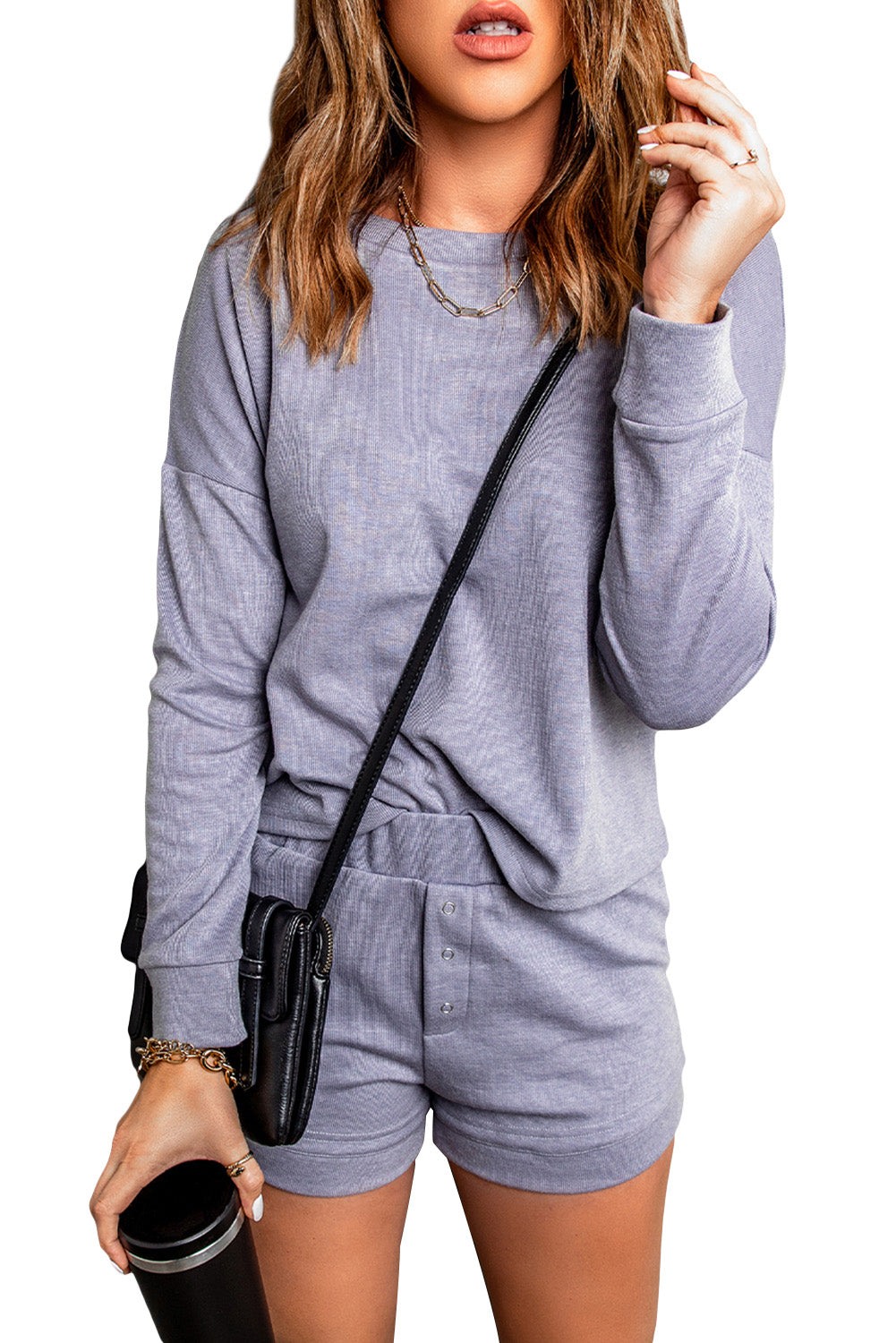 Ensemble deux pièces haut à manches tombantes et short en tricot côtelé gris