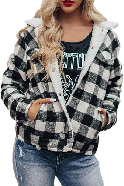 Chaqueta con botones de polar con estampado de cuadros