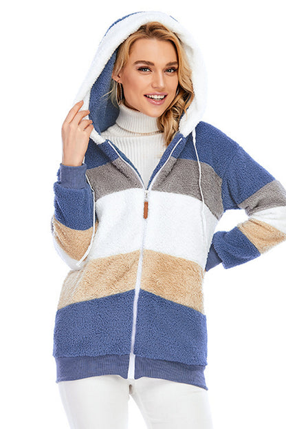 Abrigo sherpa con cremallera y bloques de color rojo vino con capucha 