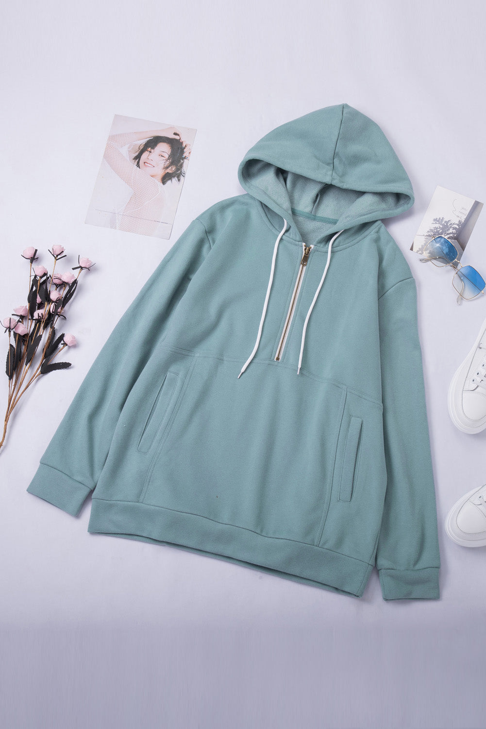 Sweat à capuche à manches longues et demi-fermeture éclair avec poche 