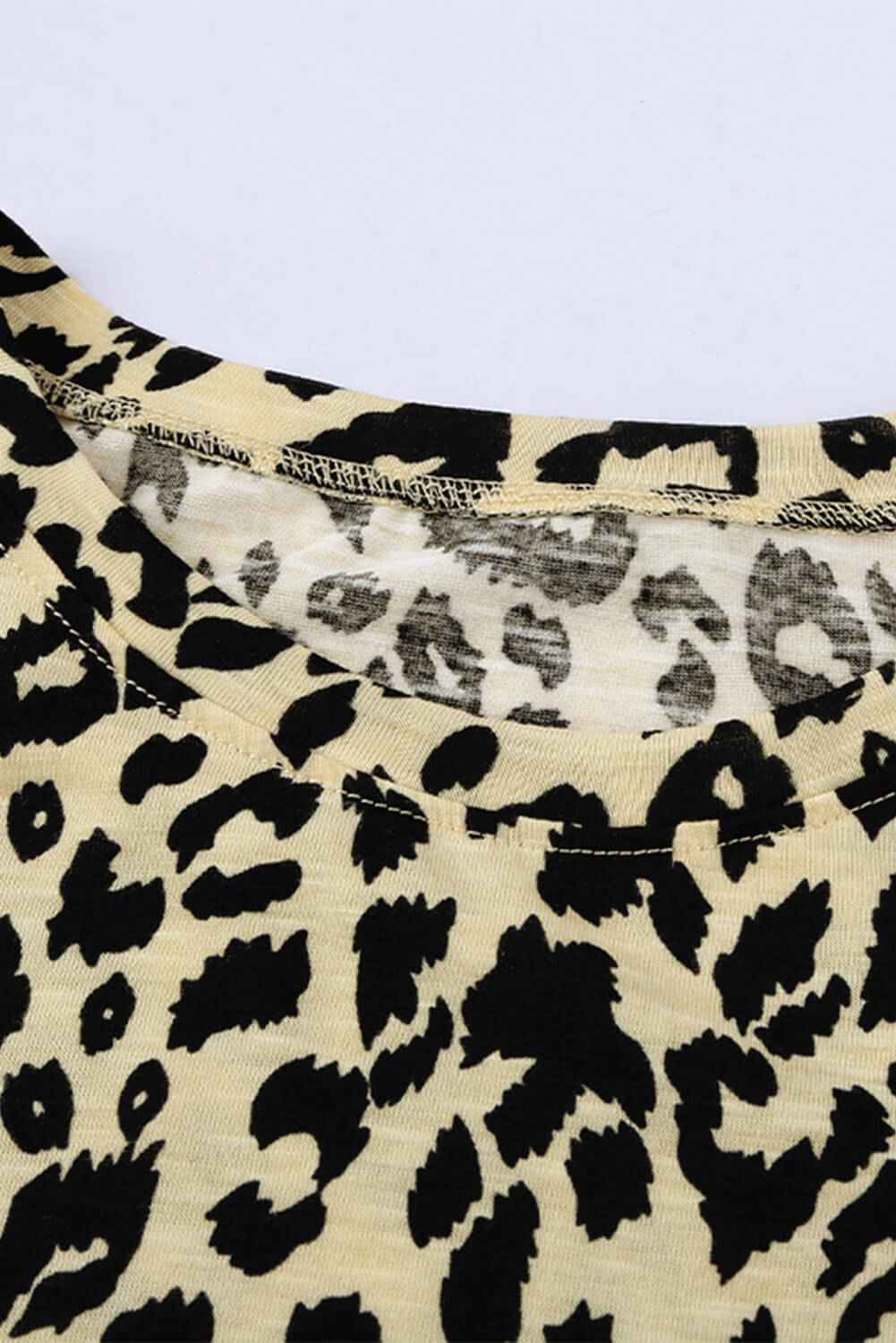 T-shirt à manches courtes et volants imprimés