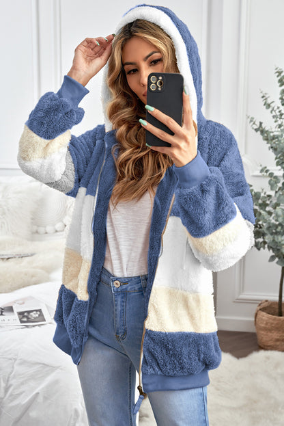 Abrigo sherpa con cremallera y bloques de color rojo vino con capucha 