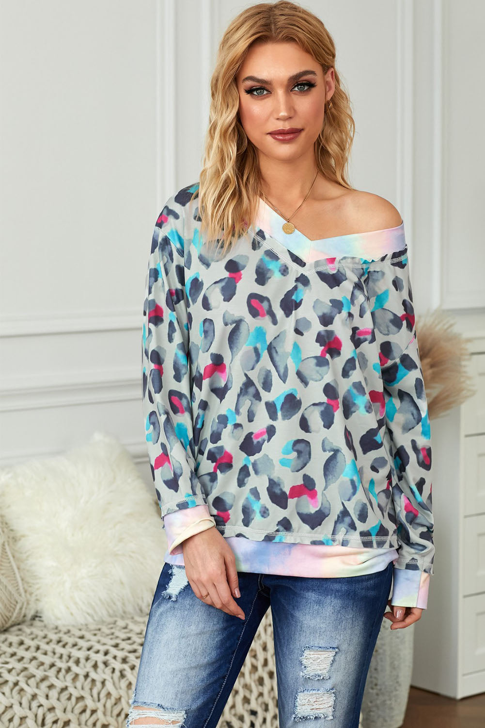 Tie-dye V Neck Sweatshirt
