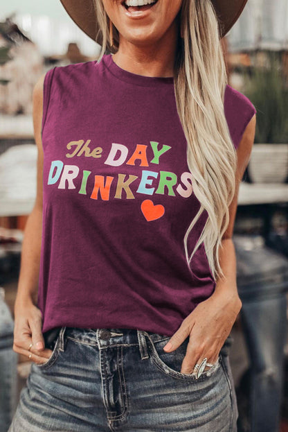 Camiseta sin mangas con estampado de letras The DAY DRINKERS