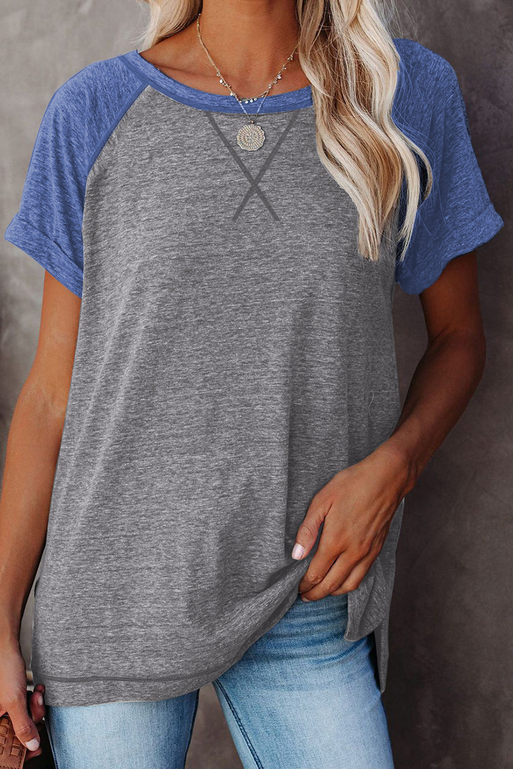 Camiseta con diseño de bloques de colores y patchwork de manga raglán