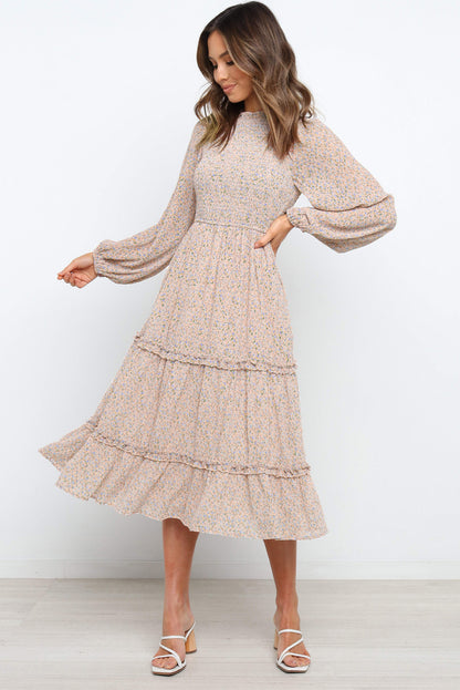 Robe fleurie à volants et manches lanternes 