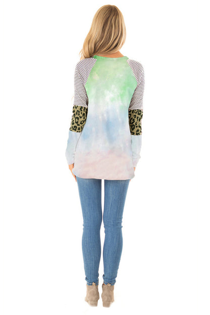Haut à manches longues tie-dye rayé et léopard