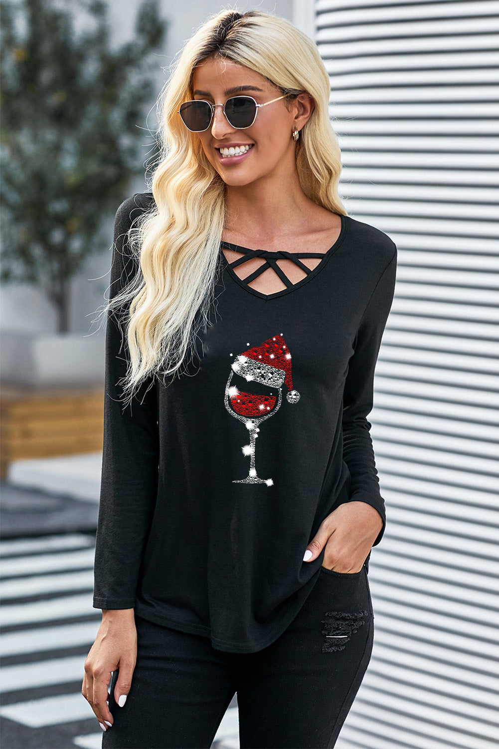 Top de manga larga con cuello en V entrecruzado