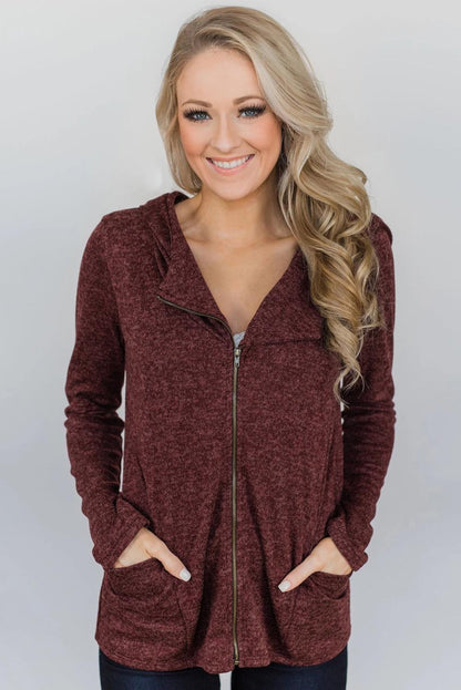 Abrigo tipo cárdigan con cremallera y capucha 