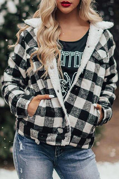 Chaqueta con botones de polar con estampado de cuadros
