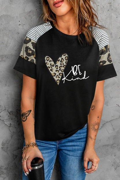 Camiseta de mujer de manga corta con estampado de leopardo a rayas