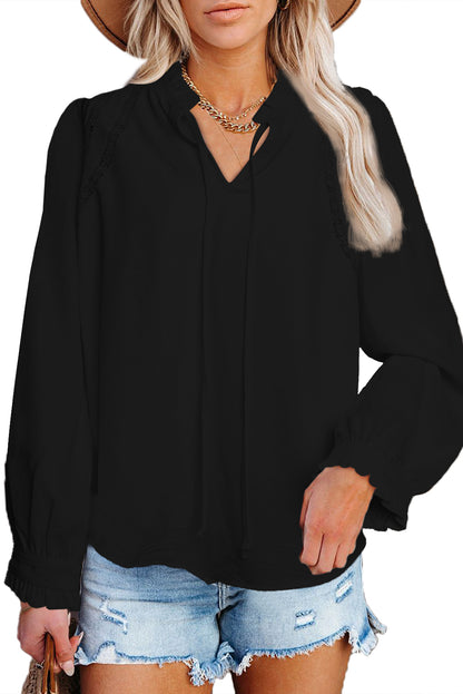 Blusa de manga larga con volantes y patchwork de encaje