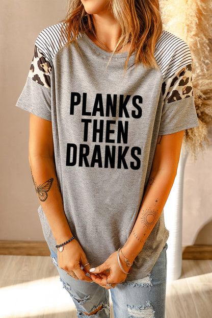 Camiseta de mujer de manga corta con estampado de leopardo a rayas