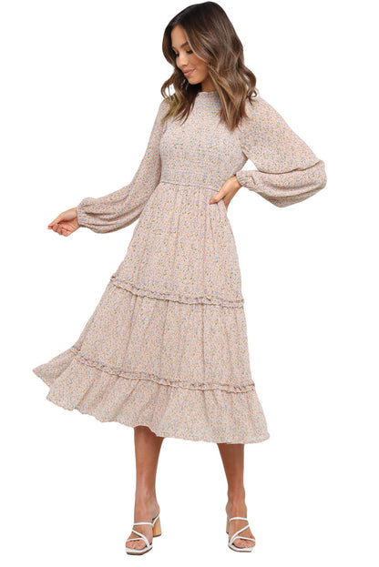 Robe fleurie à volants et manches lanternes 