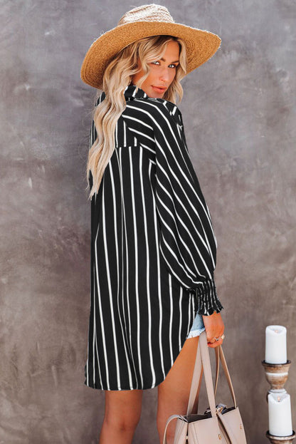 Chemise boutonnée rayée à poches et fentes 