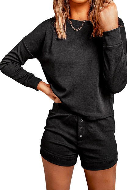 Ensemble deux pièces haut à manches tombantes et short en tricot côtelé gris